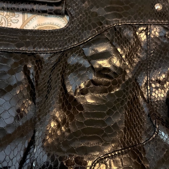 Elegant Black Women's Clutch - Picture 3 of 4